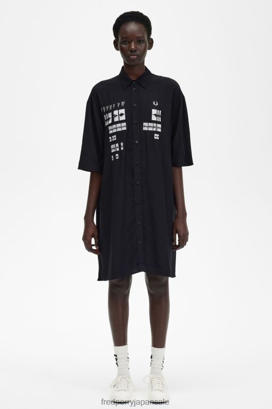 刺繍入りシャツドレス 女性 Fred Perry 黒 F0R402615 衣類